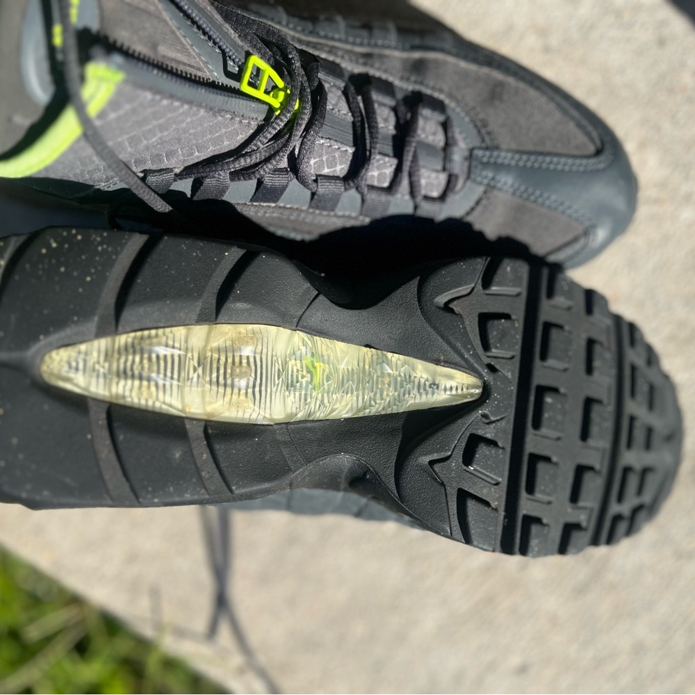 Nike Black and Neon Green Sneakers - Picture 7 of 9